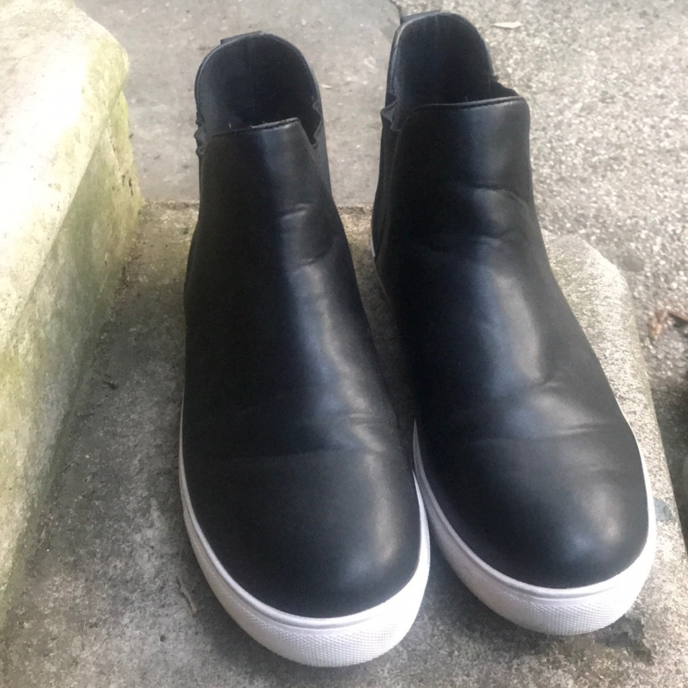 Black leather high tops from Nine West